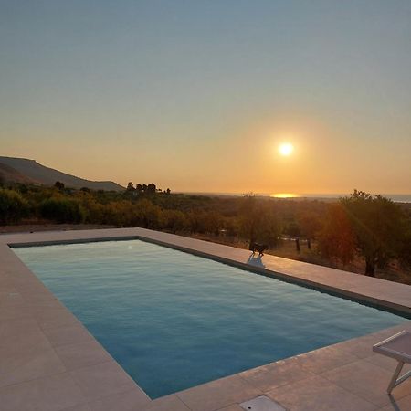 Villa Camilla อาโวลา ภายนอก รูปภาพ